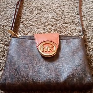 Michael Kors Fulton Messenger Crossbody